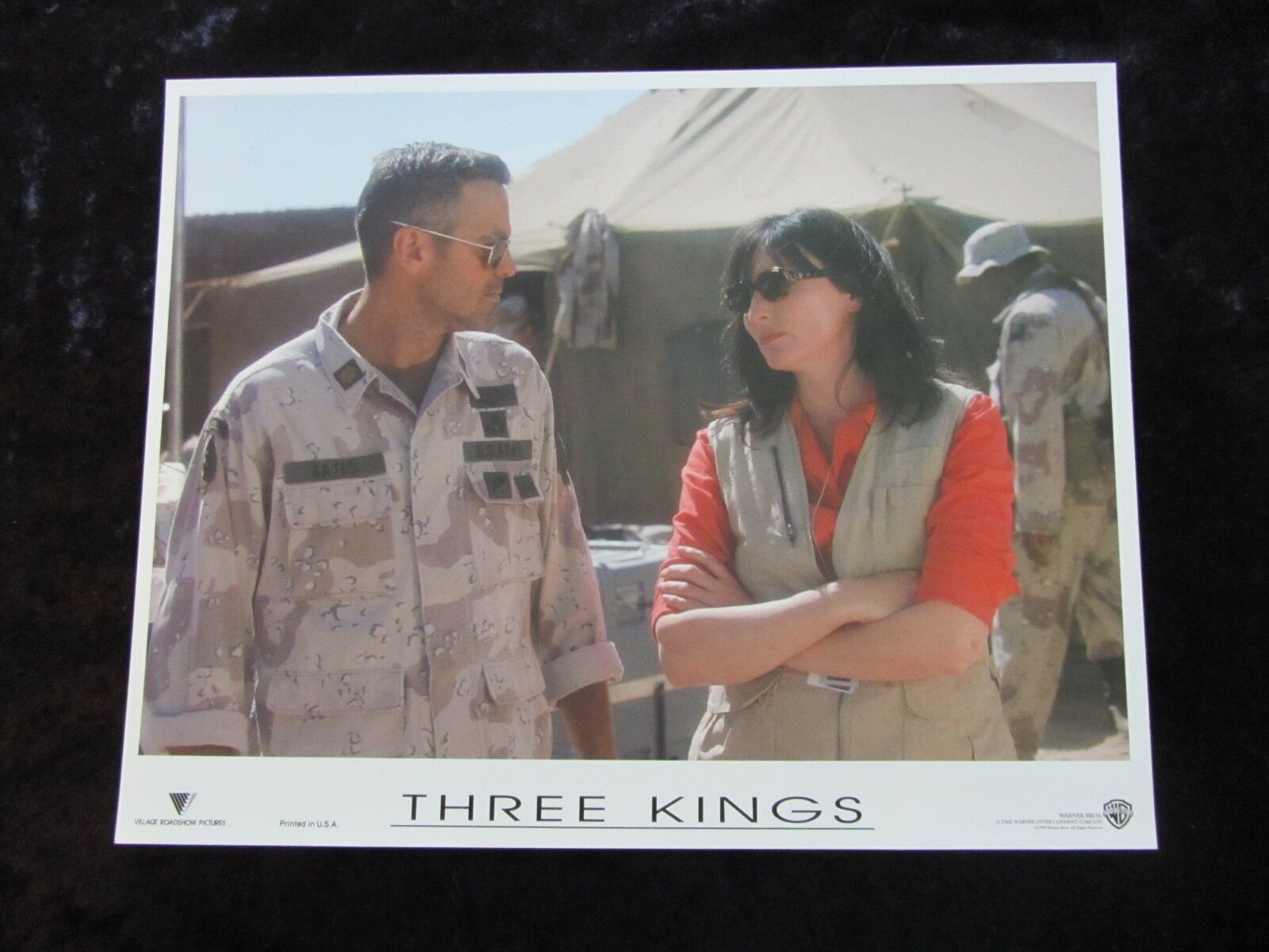 Three Kings lobby card # 4 - George Clooney