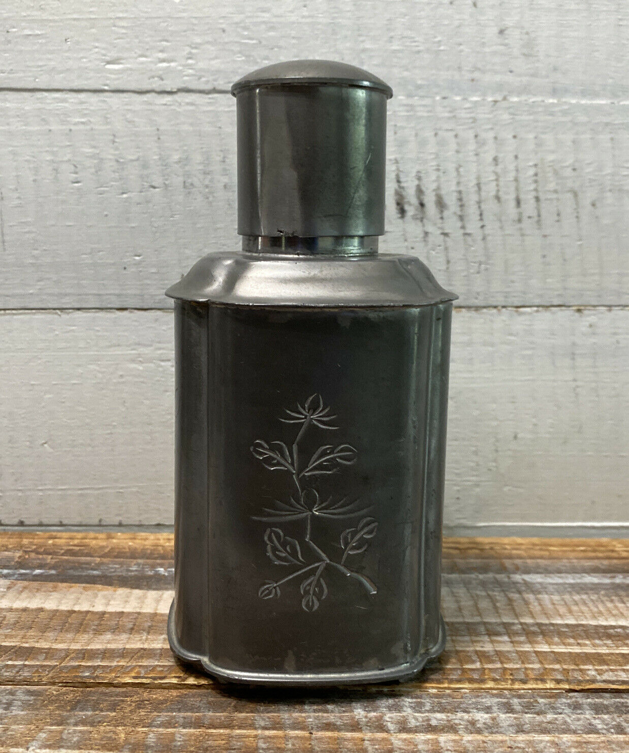Vintage Engraved Pewter Hong Kong Chinese Tea Footed Caddy Floral 6