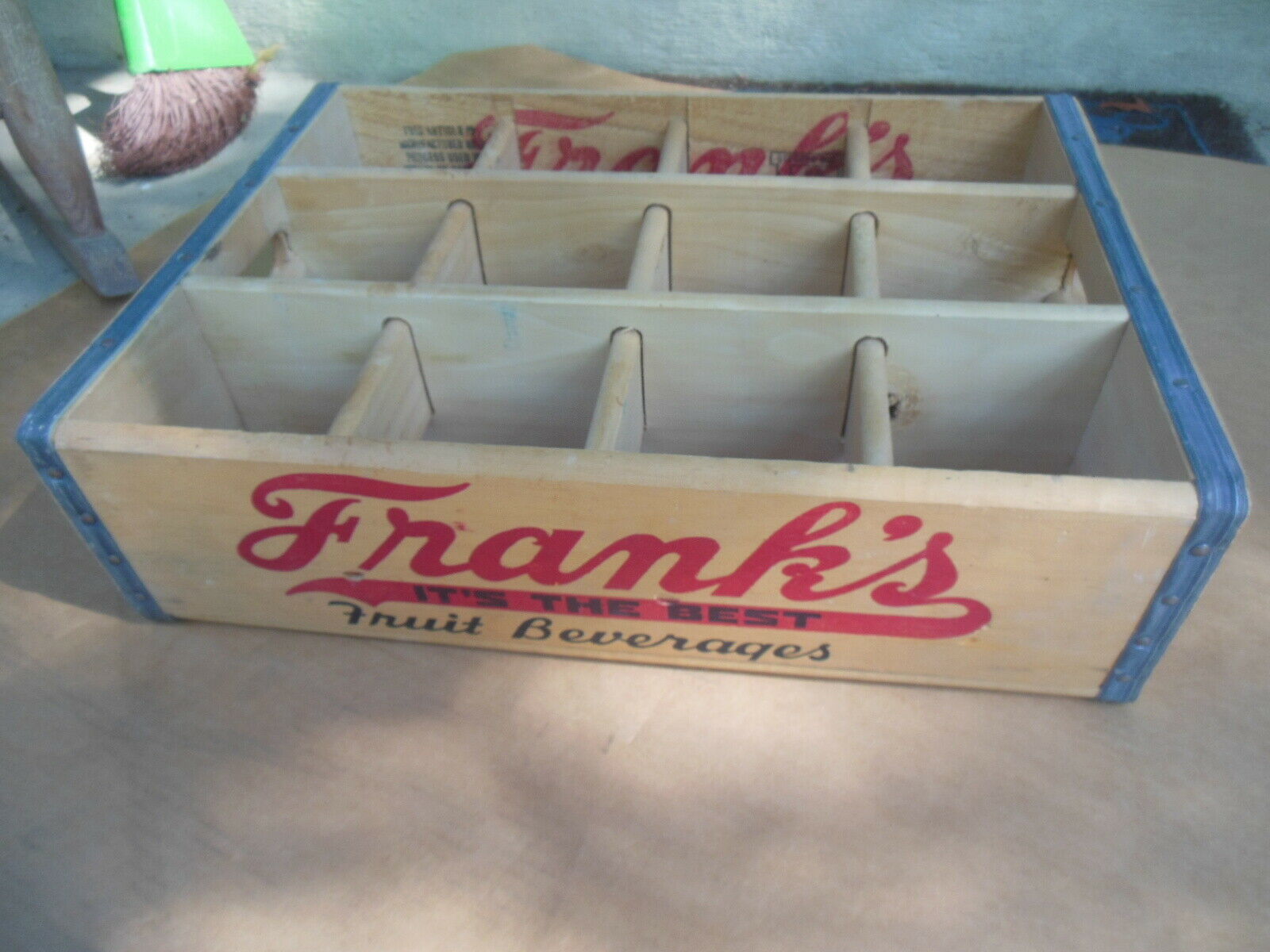 Franks Wooden Fruit Beverage Soda Bottle Crate Philadelphia Pennsylvania 1961