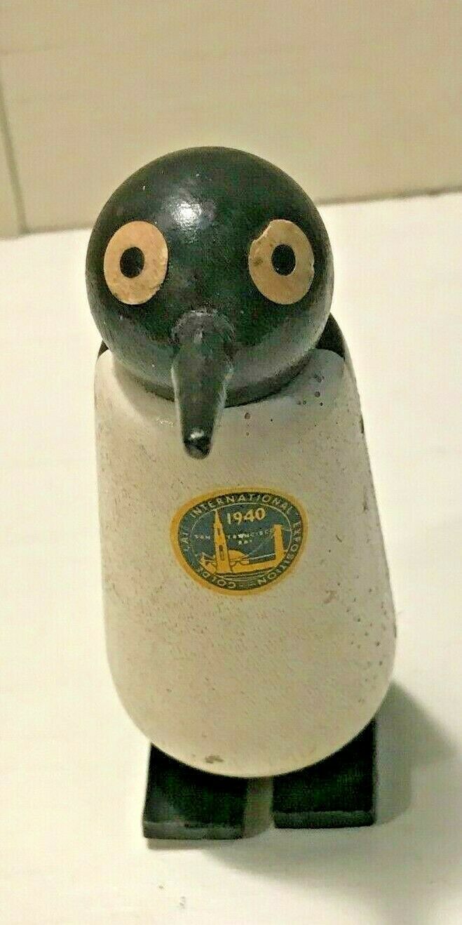 1939 San Francisco International Exposition Souvenir Toy Penguin Walk