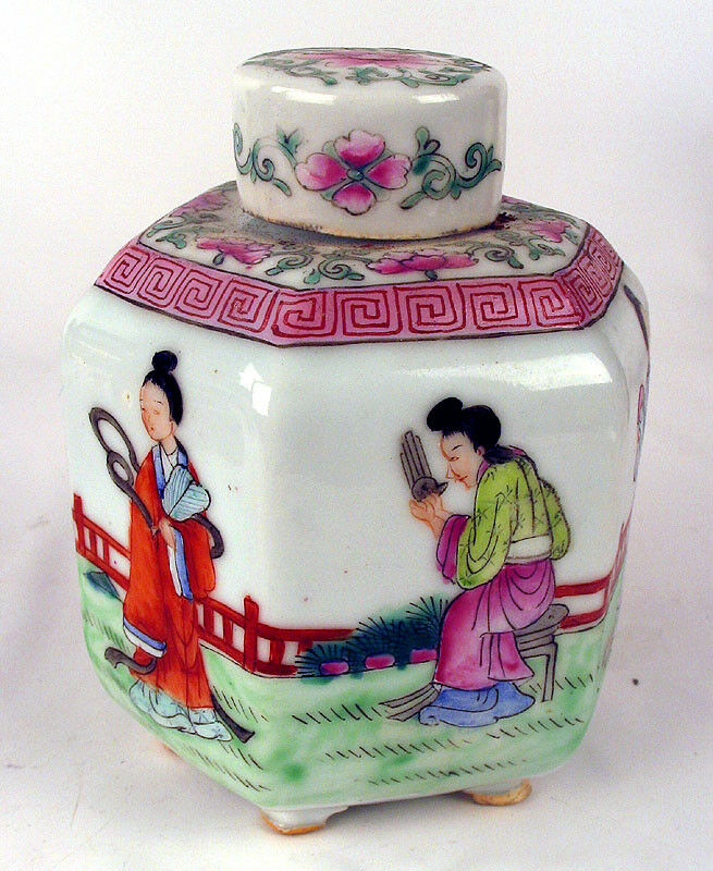 Nice Famille Rose Chinese Tea Caddy Qing / Republic